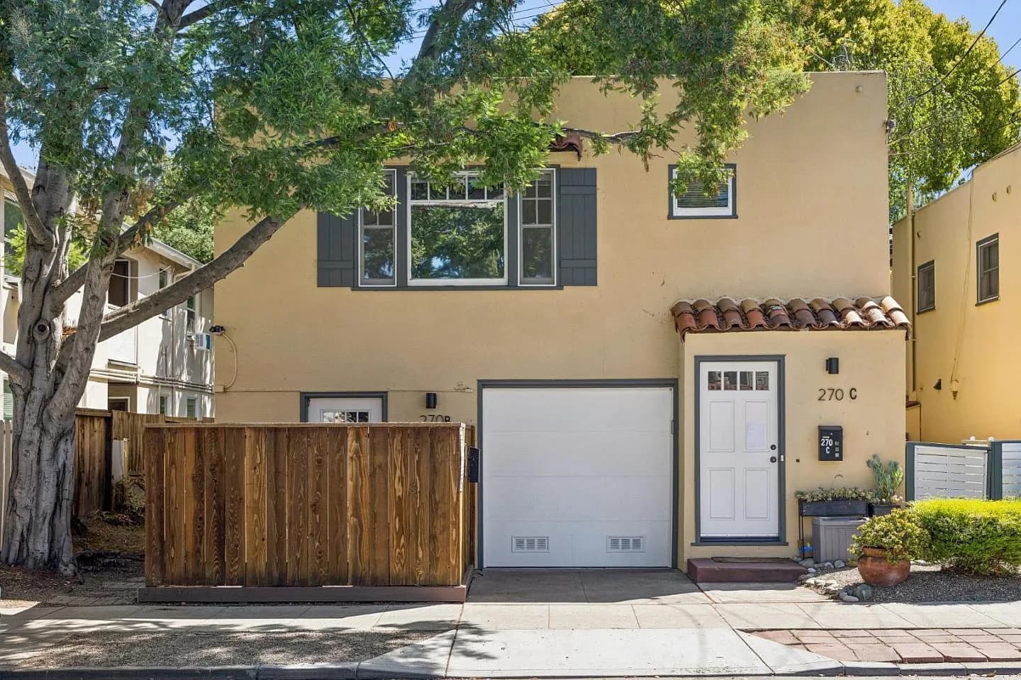 270 Everett Ave, listing photograph 1