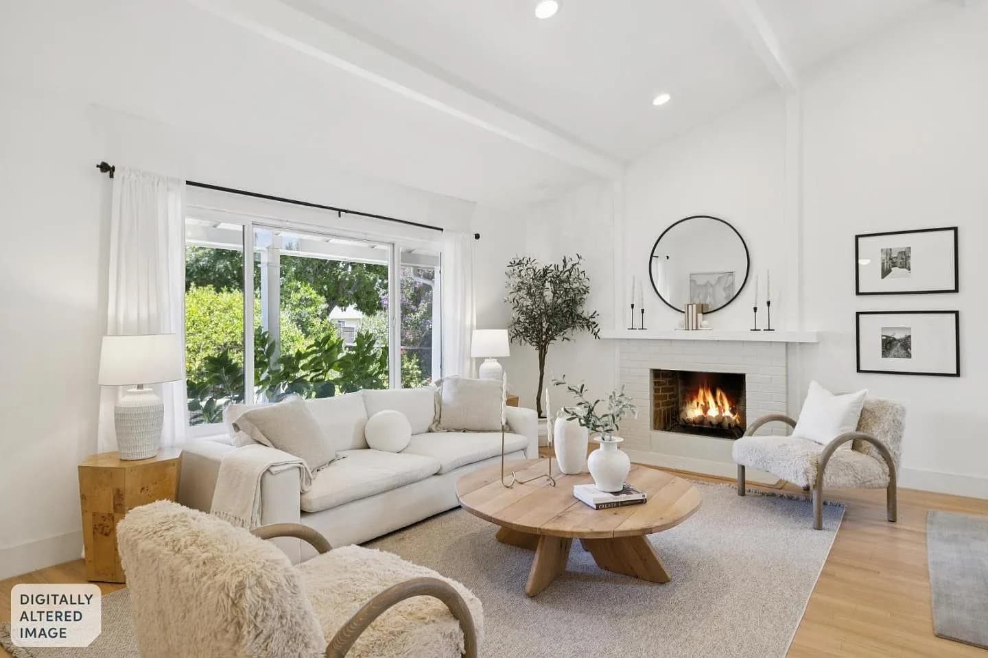 1086 Robbia Dr, listing photograph 1
