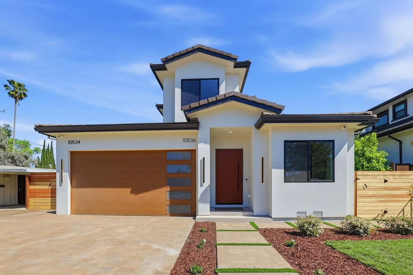 10536 S Tantau Ave, listing photograph 1