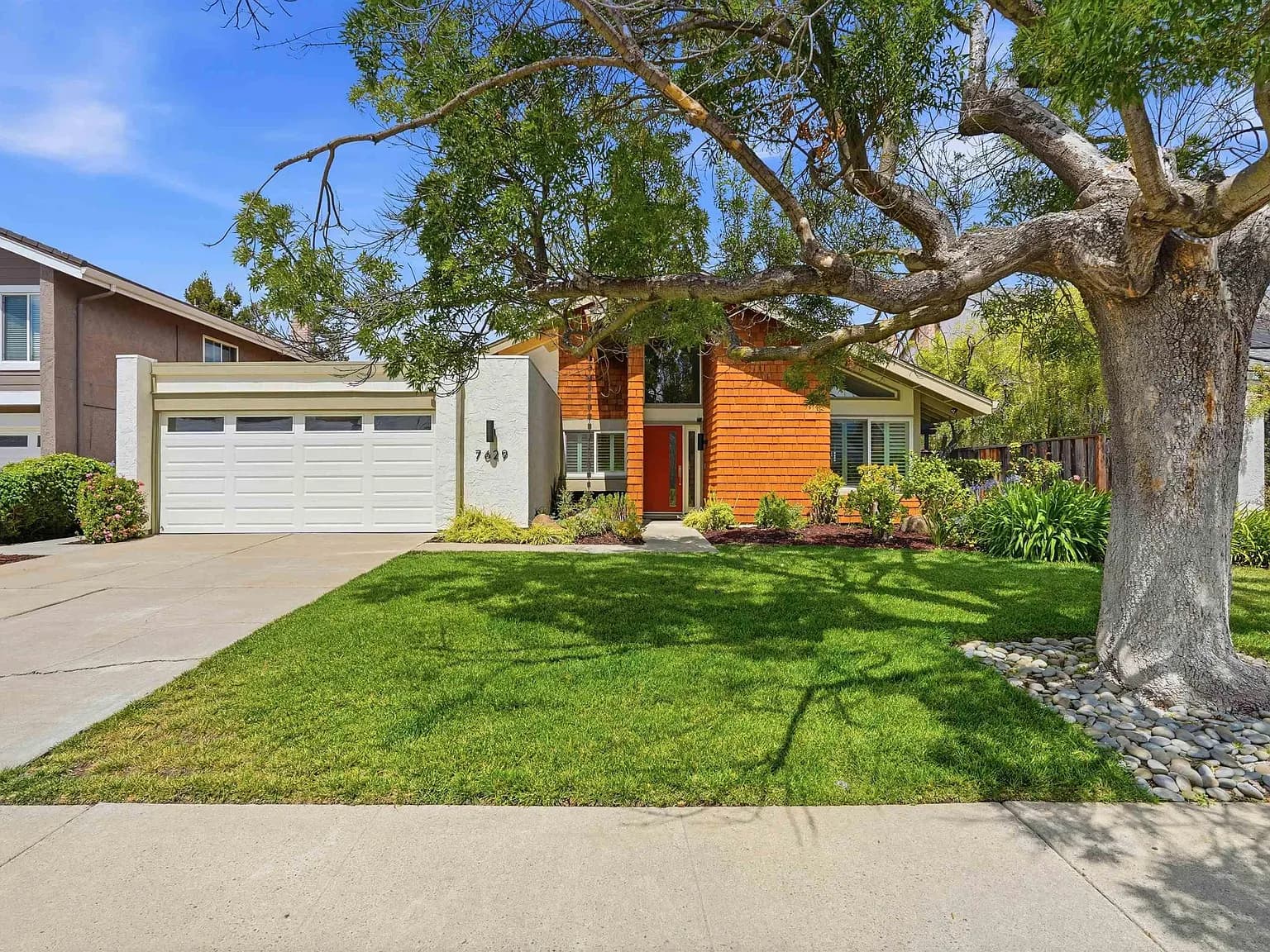 7629 Elderwood Ct, listing photograph 1