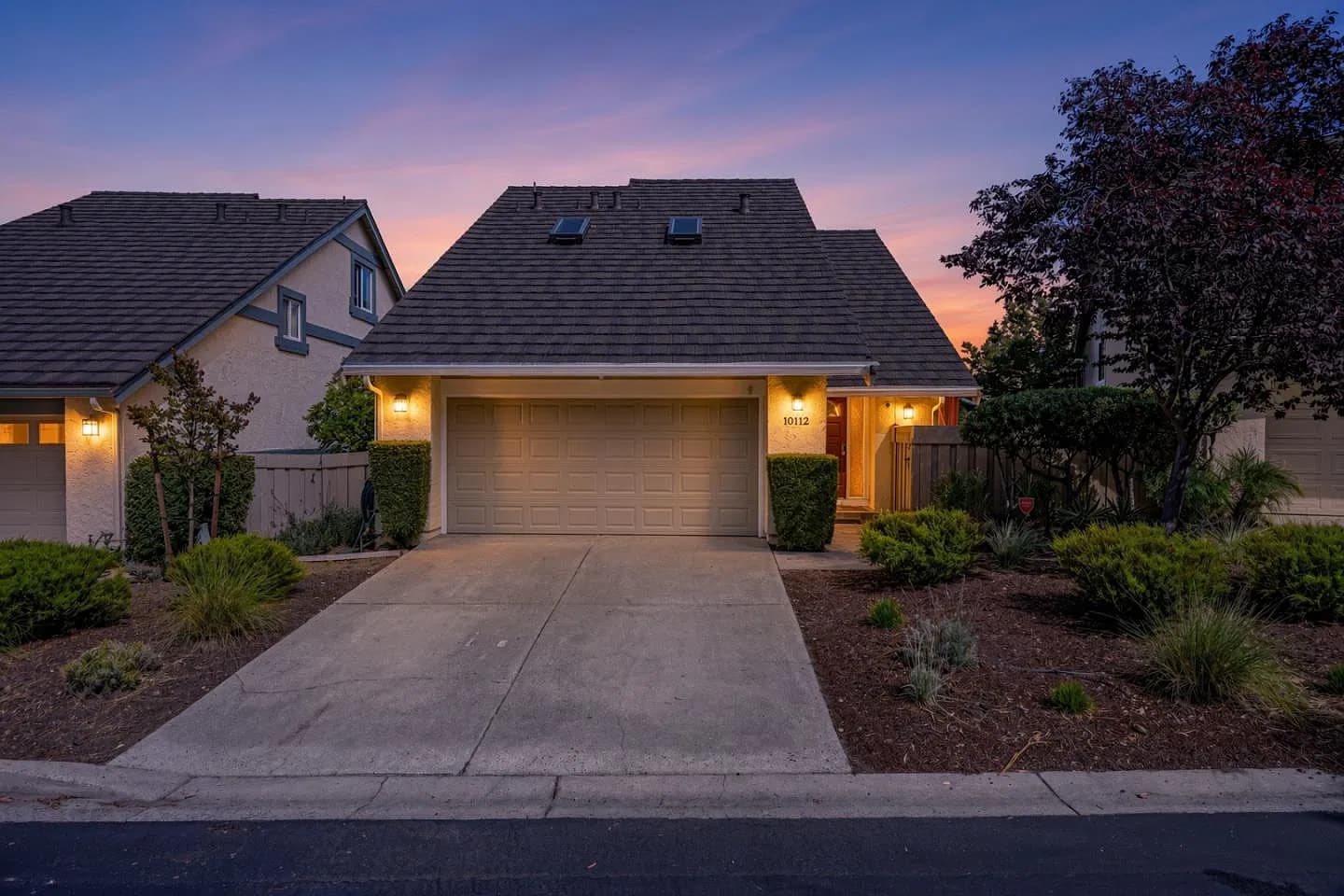 10112 Adelheid Ct, listing photograph 1