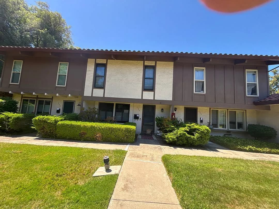 155 Brahms Way, listing photograph 1