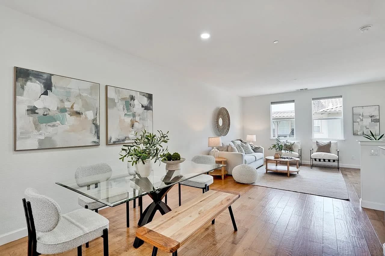 576 San Posadas Ter, listing photograph 1