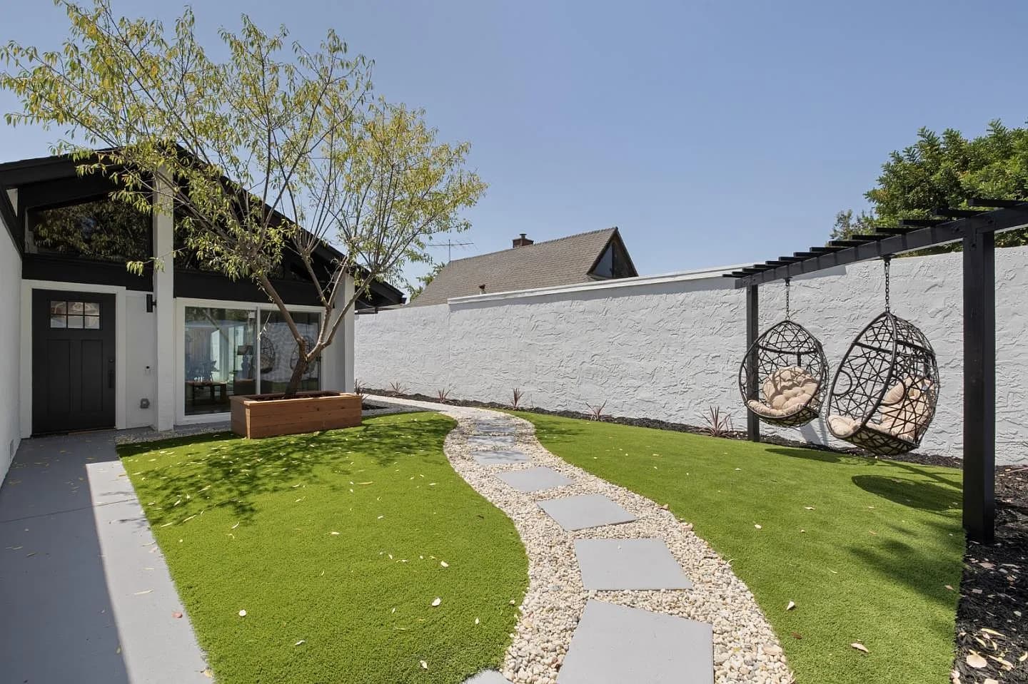 1022 E Evelyn Ave, listing photograph 1