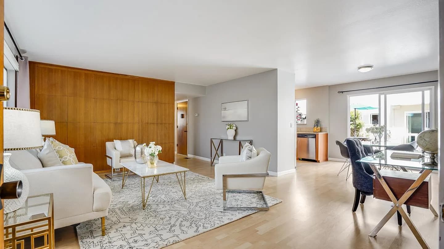 518 Everett Ave APT A, listing photograph 1