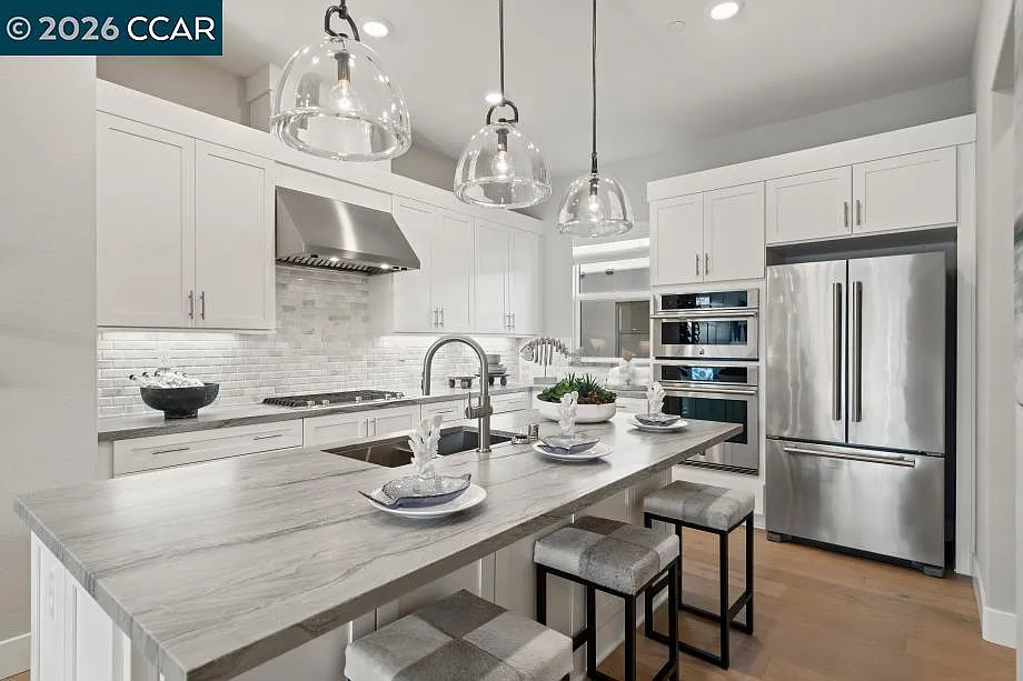 1108 Althea Ter #3, listing photograph 1