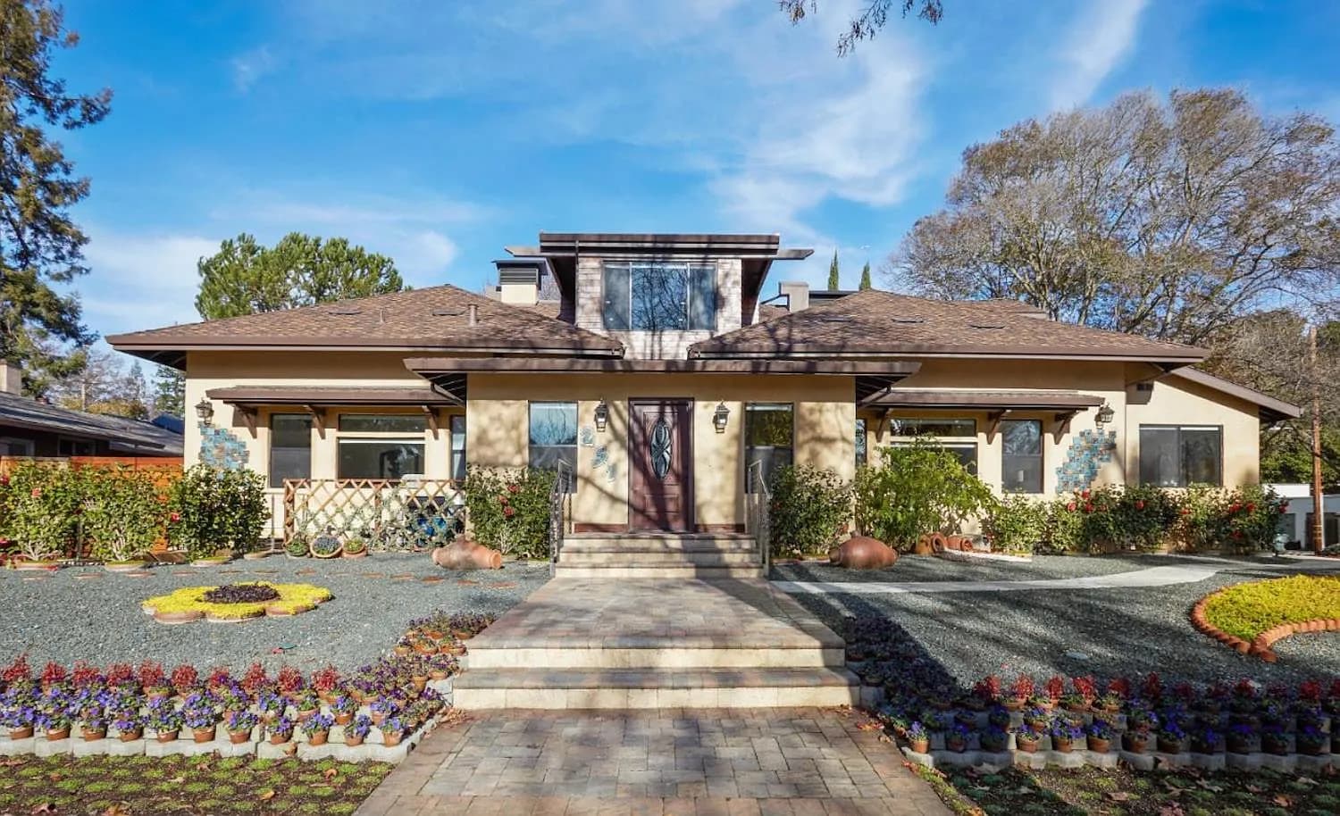251 Middlefield Rd, listing photograph 1