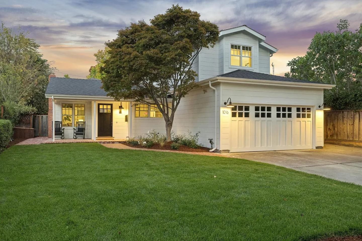 1016 Greenwood Dr, listing photograph 1