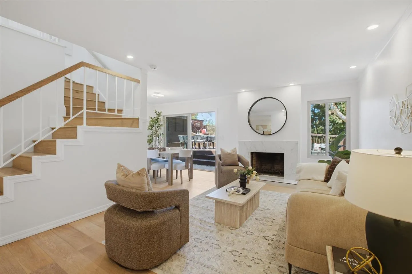 22963 Longdown Rd, listing photograph 1