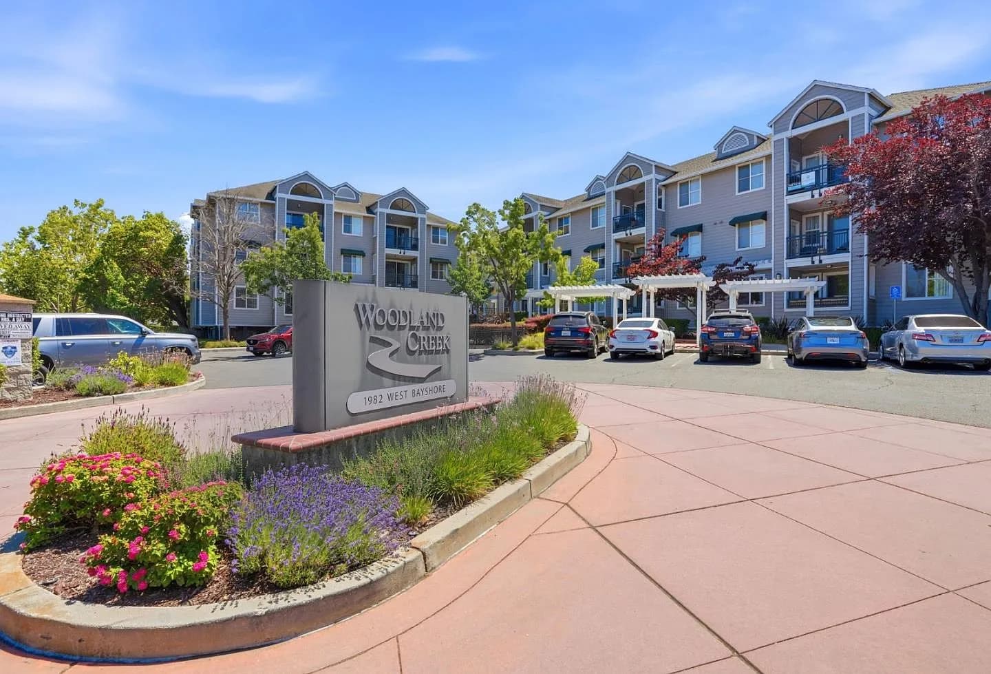 1982 W Bayshore Rd APT 322, listing photograph 1