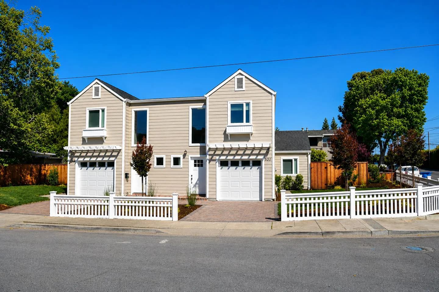 501 & 503 Pierce Rd, listing photograph 1