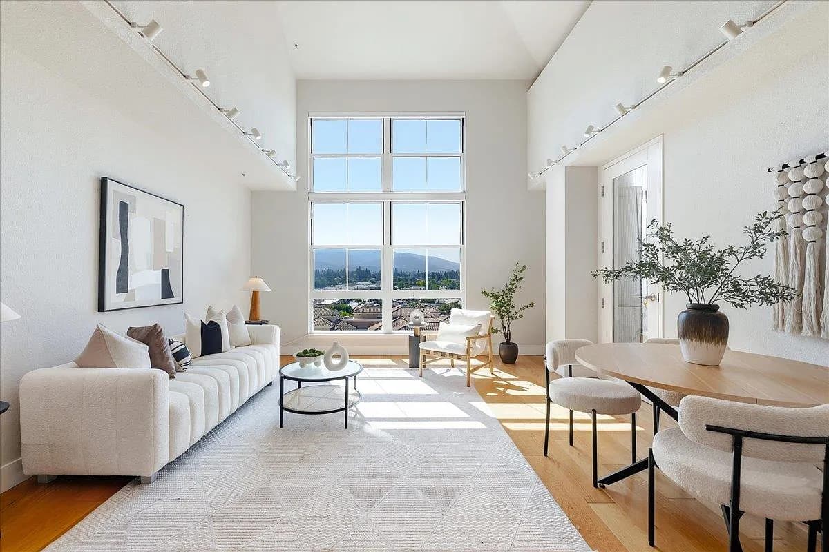 20488 Stevens Creek Blvd APT 1816, listing photograph 1