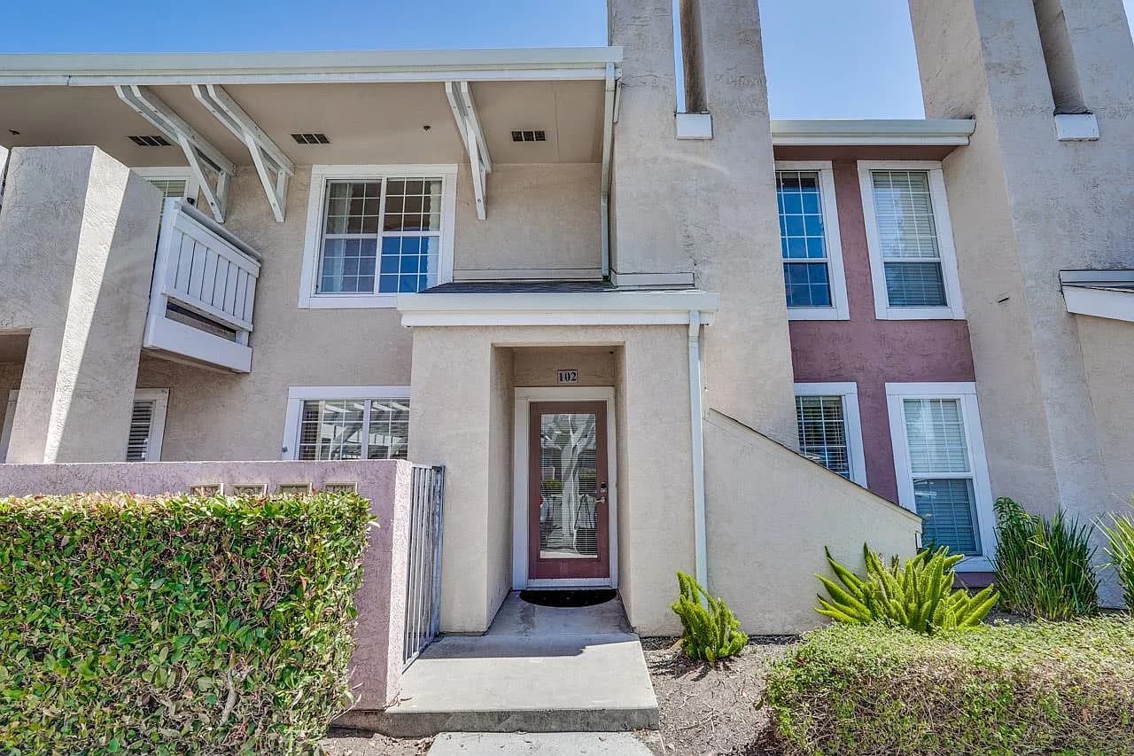 627 E El Camino Real Unit 102, listing photograph 1