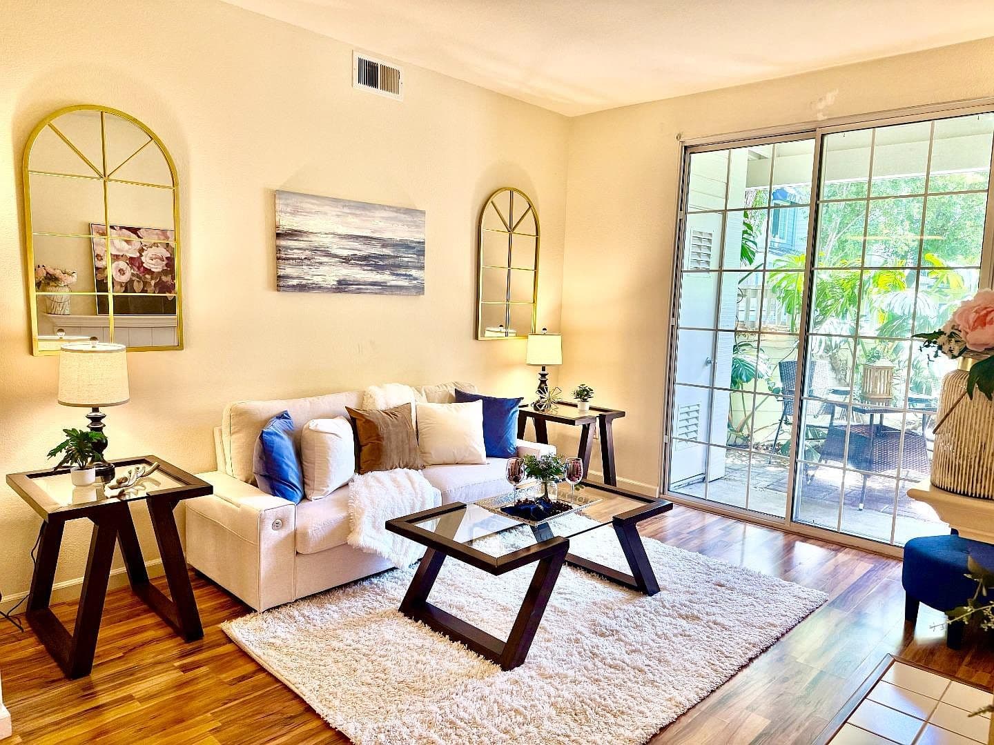 608 Arcadia Trl #102, listing photograph 1