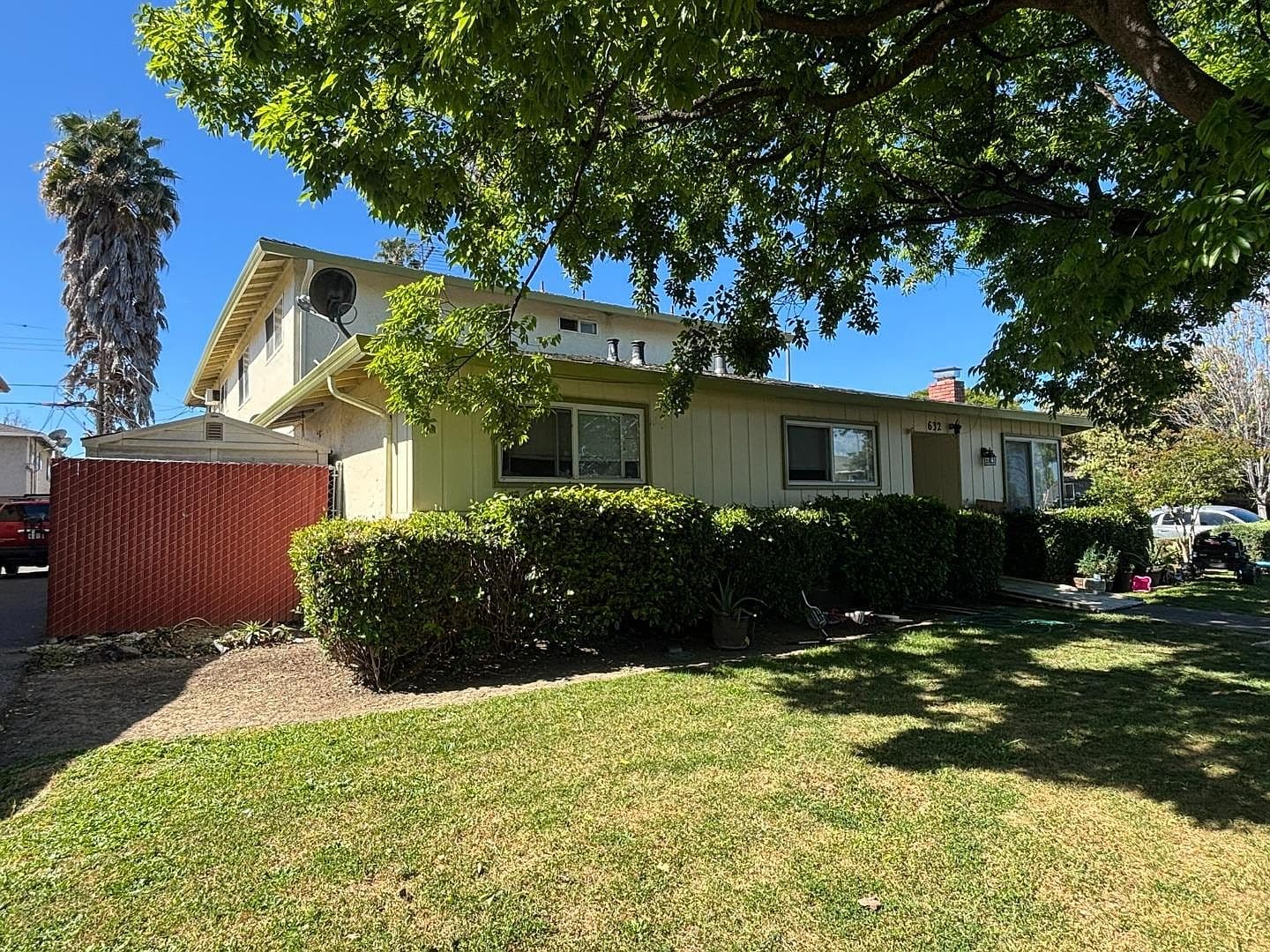 632 E Olive Ave, listing photograph 1