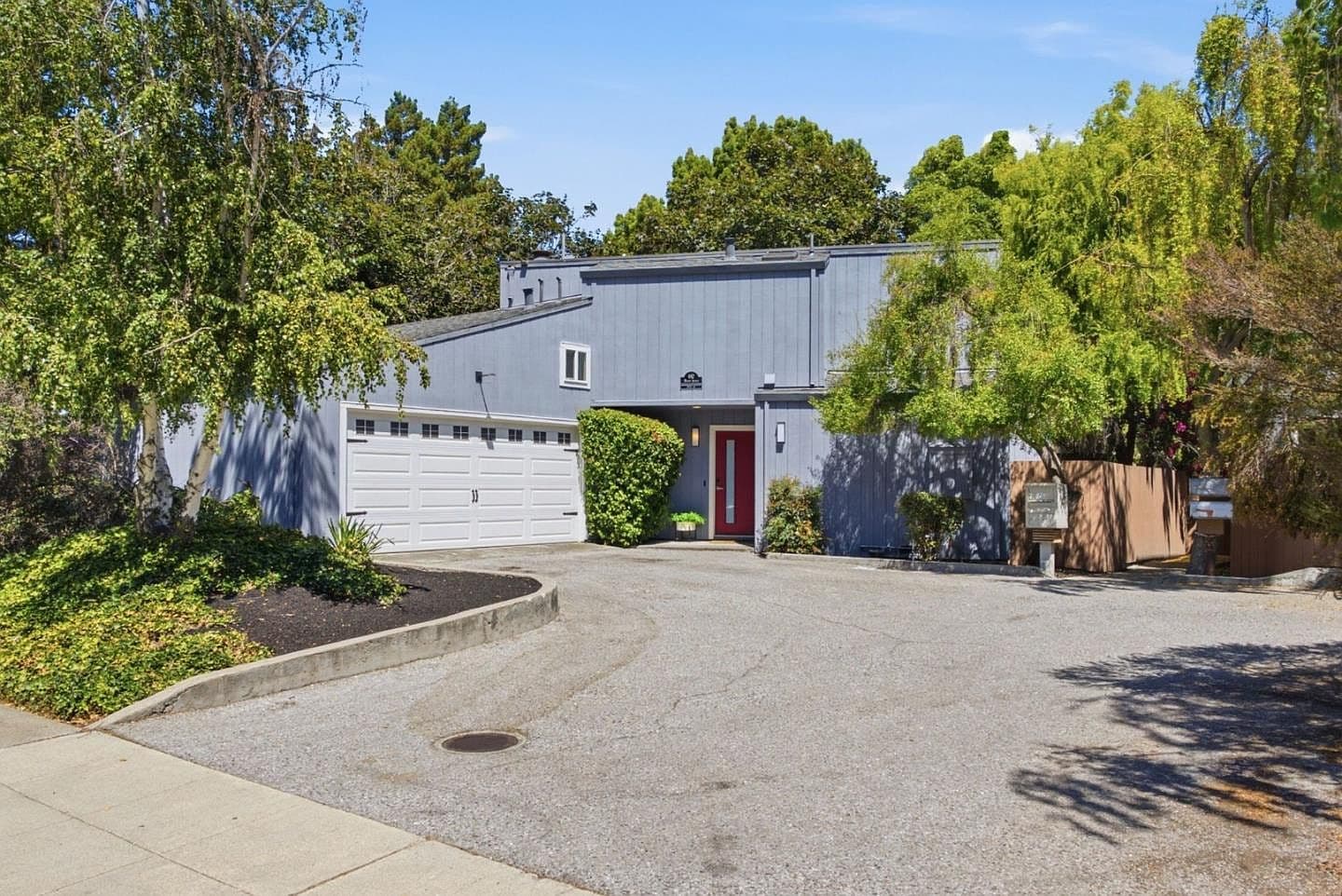 982 Wright Ave #3, listing photograph 1