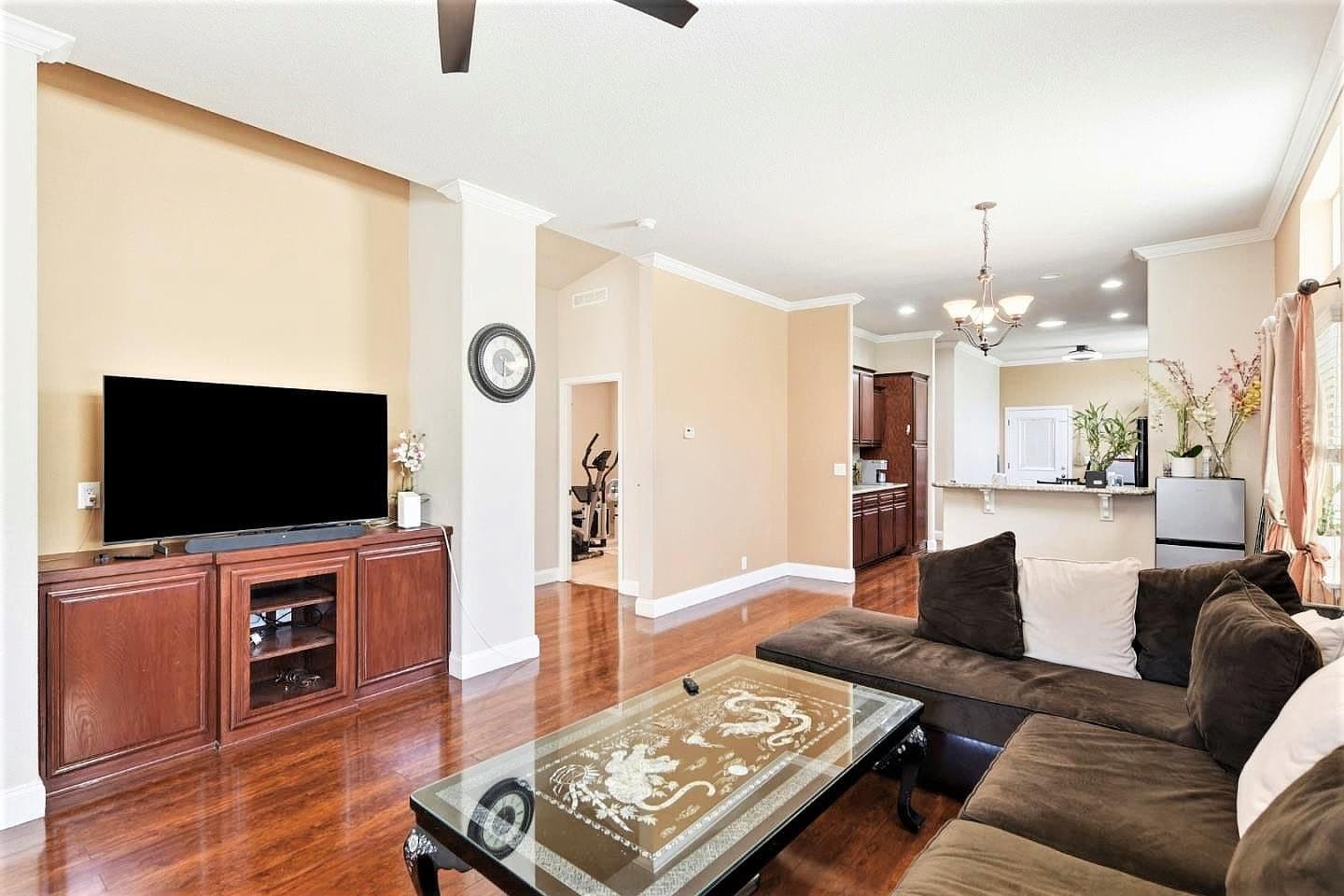 1111 Morse Ave Space 27, listing photograph 1