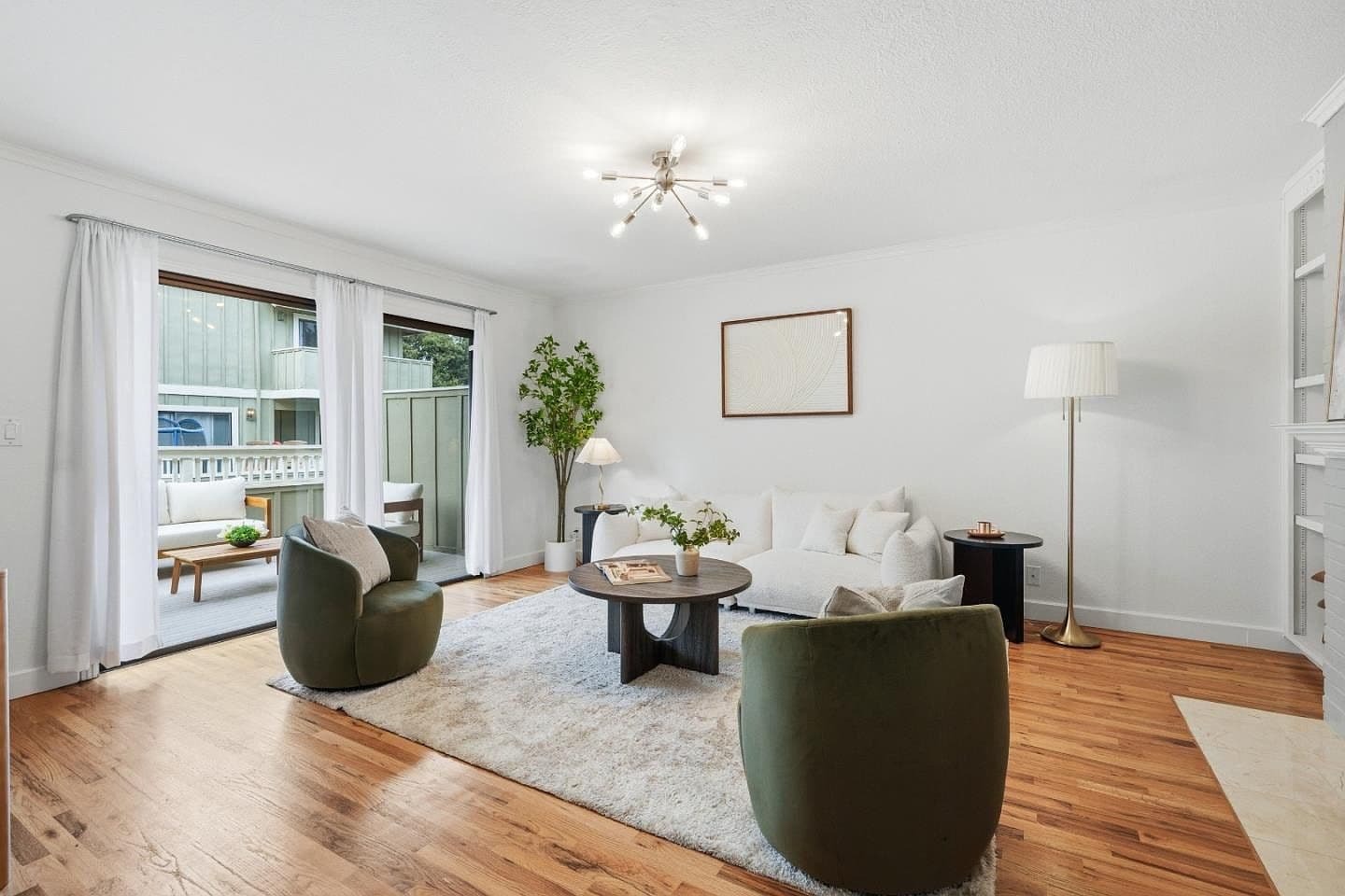 537 E McKinley Ave #B, listing photograph 1