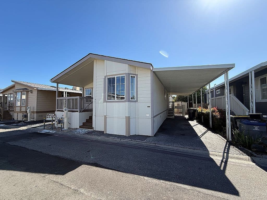 1085 Tasman Dr Space 295, listing photograph 1