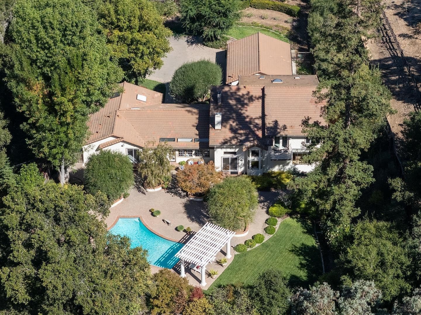 11550 Magdalena Ave, listing photograph 1