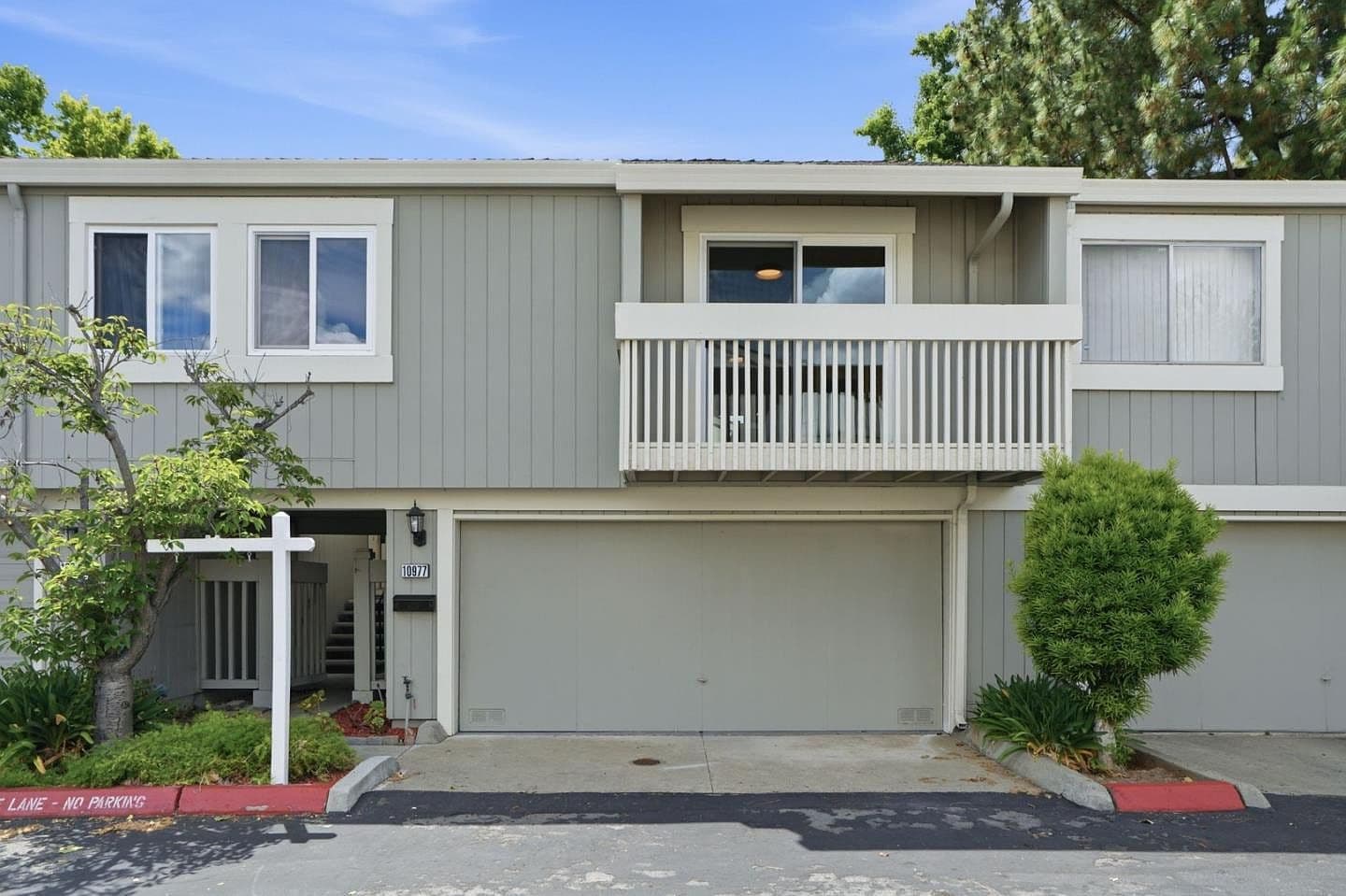 10977 Northseal Sq, listing photograph 1