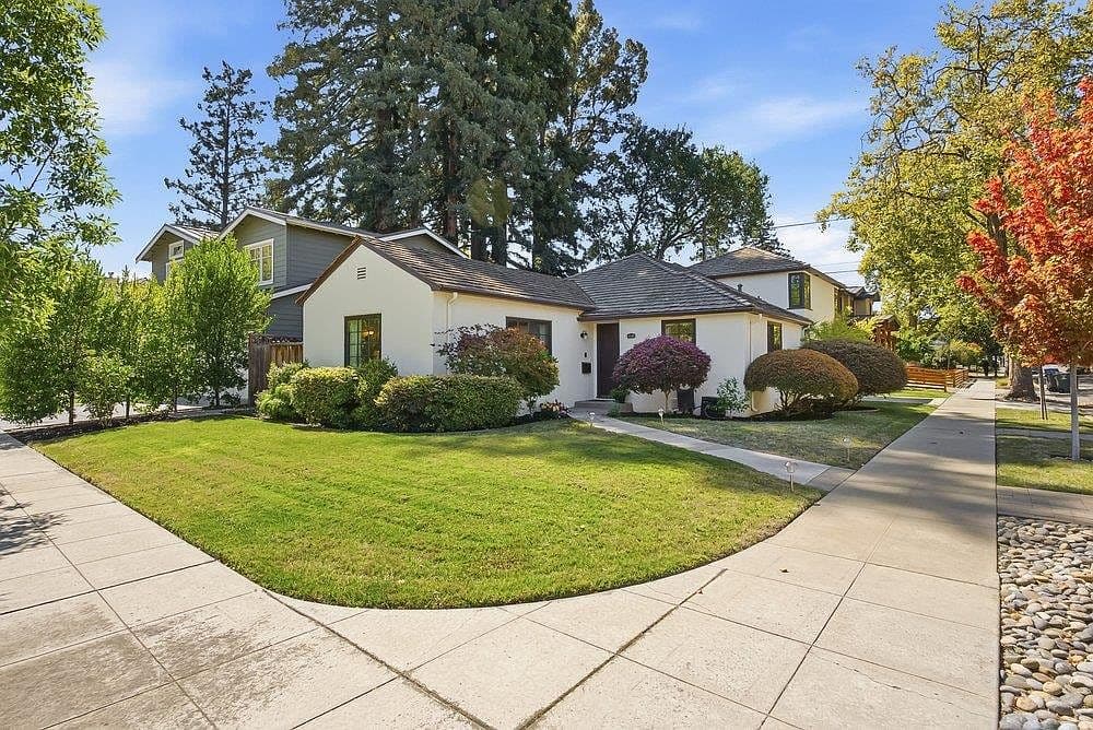 591 Sierra Ave, listing photograph 1