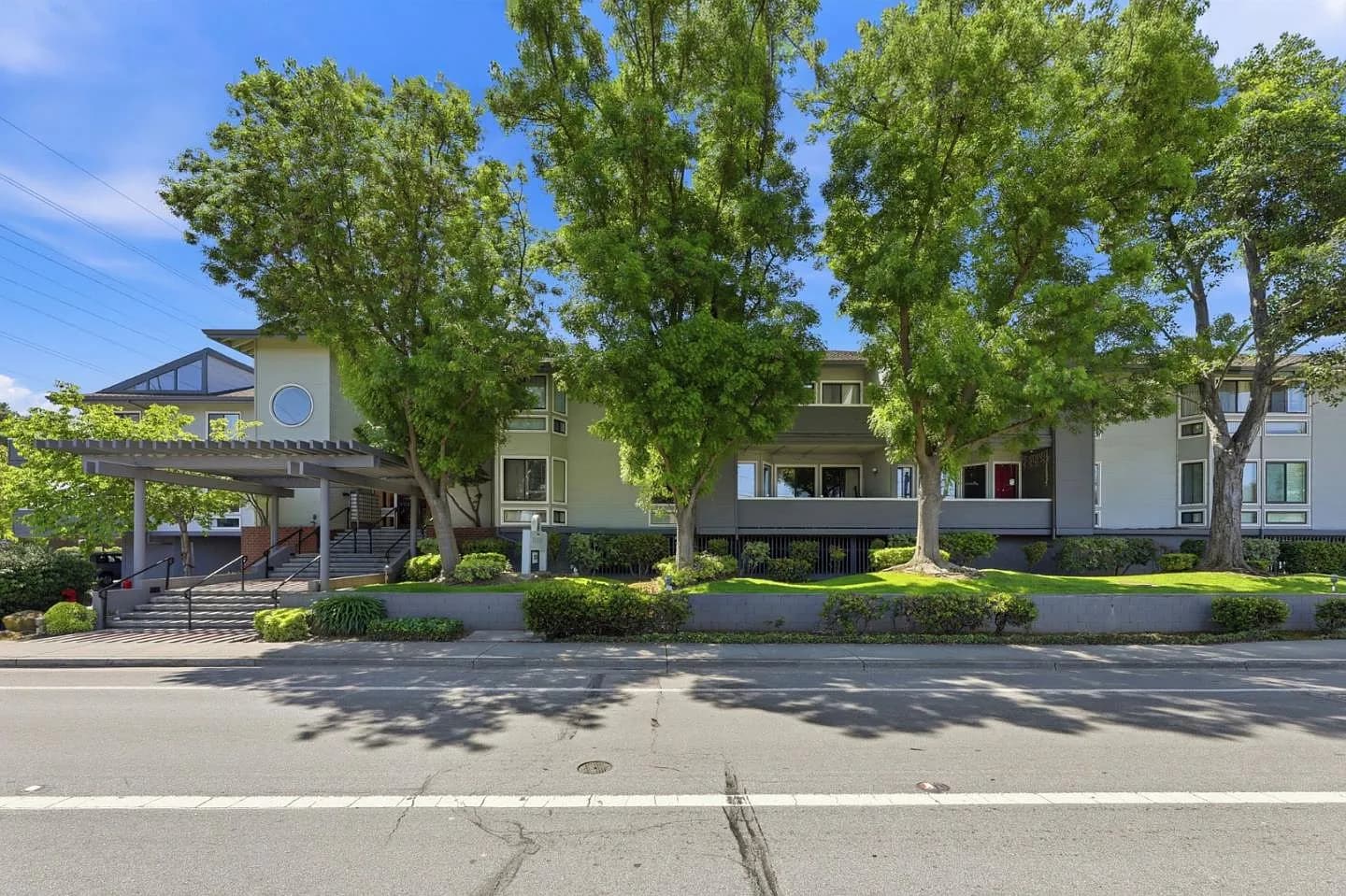 22330 Homestead Rd APT 226, listing photograph 1