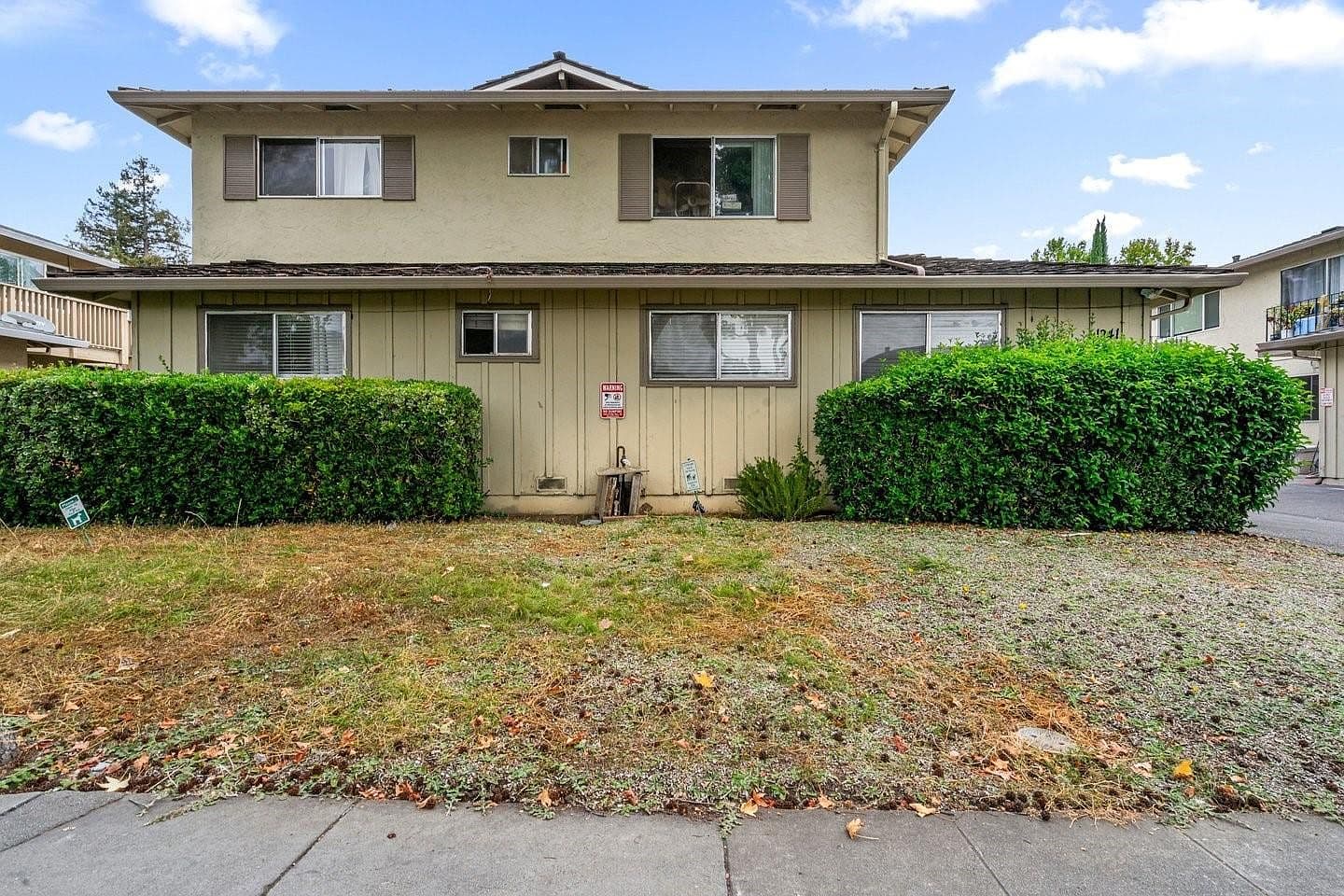 1241 Coronado Dr, listing photograph 1
