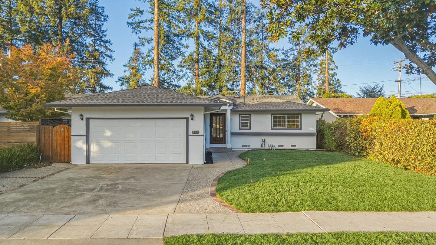 789 Iris Ave, listing photograph 1