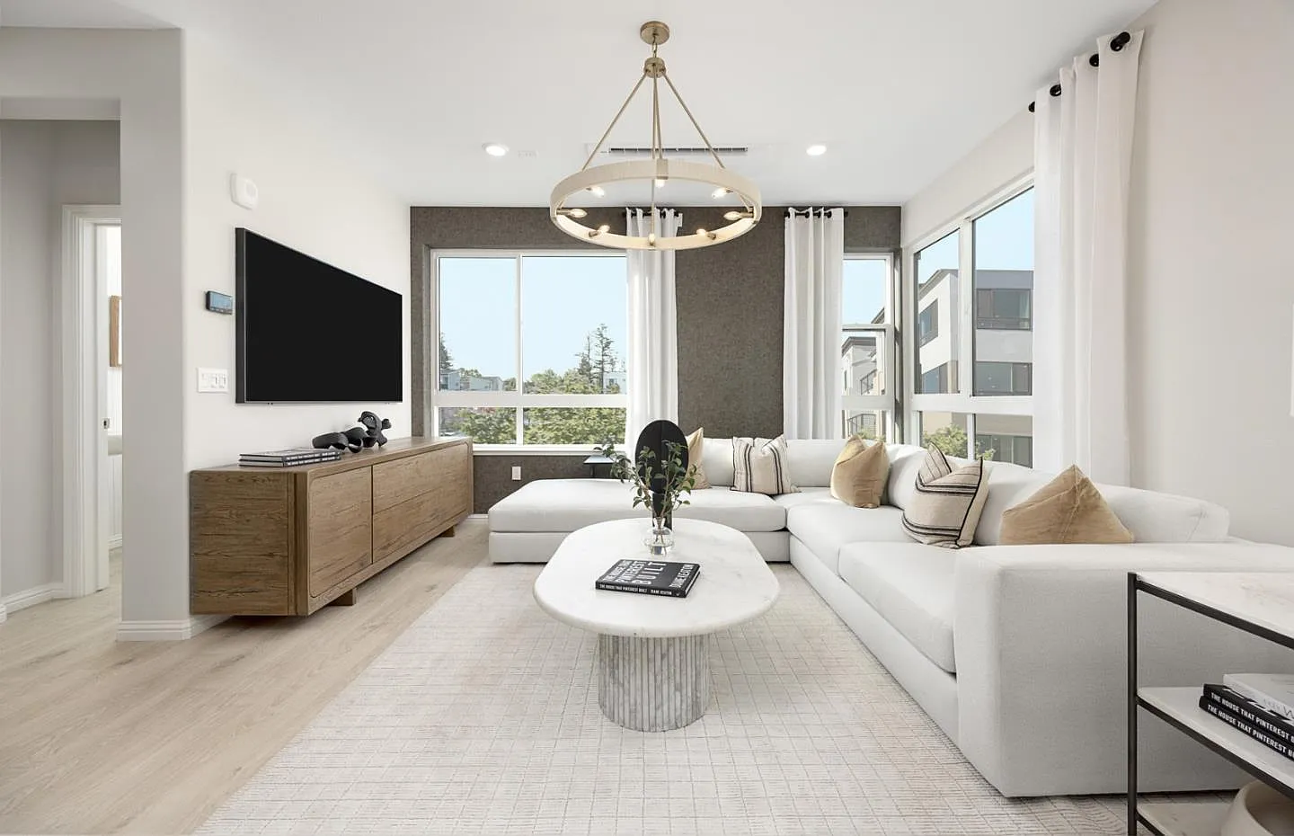 1141 Milan Ter #8, listing photograph 1