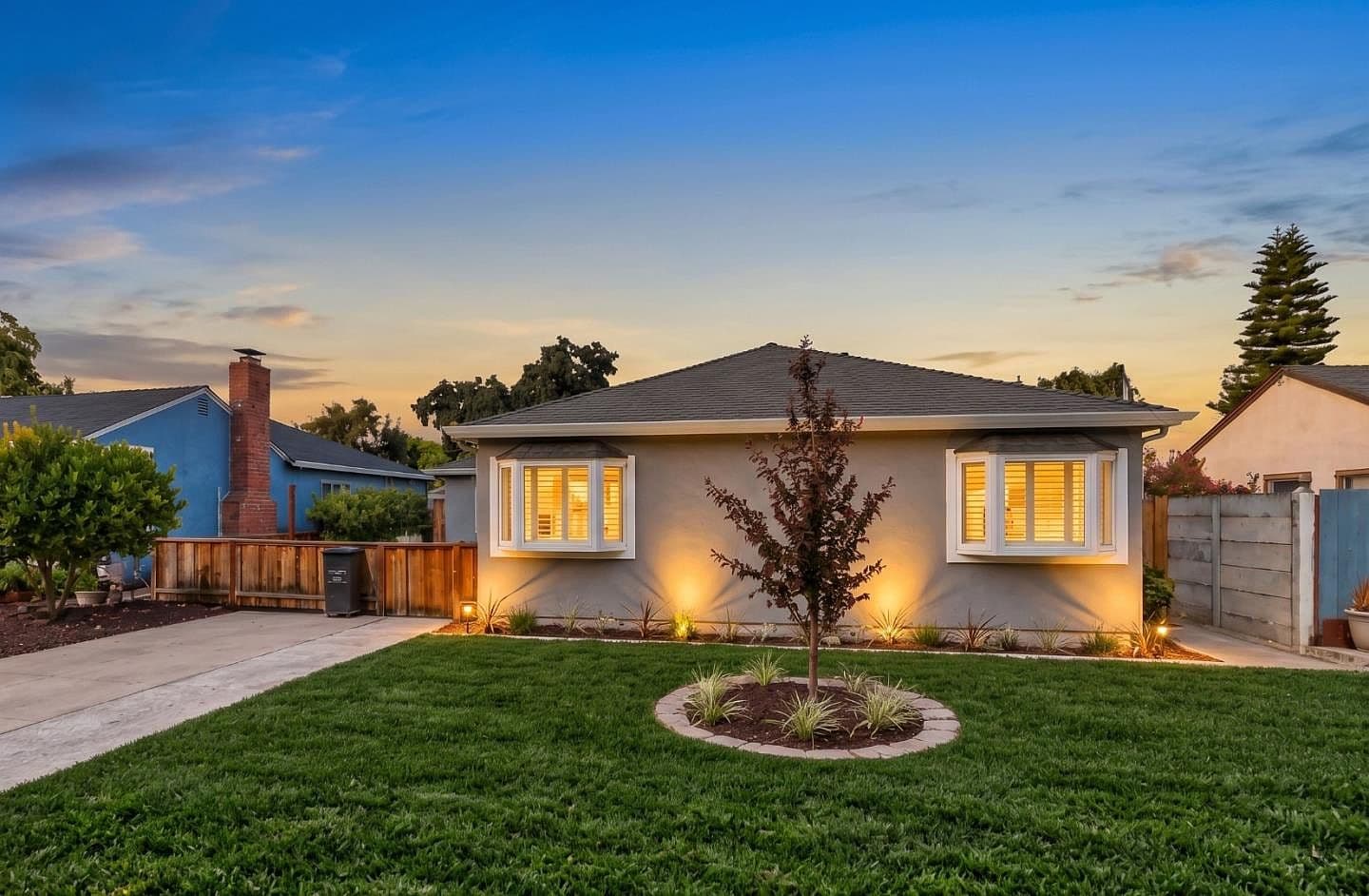 611 E McKinley Ave, listing photograph 1