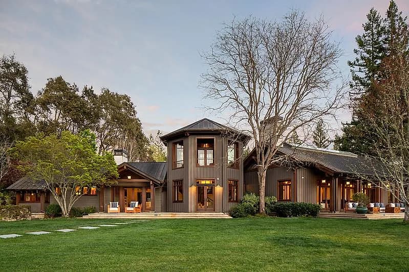 15 Hidden Valley Ln, listing photograph 1