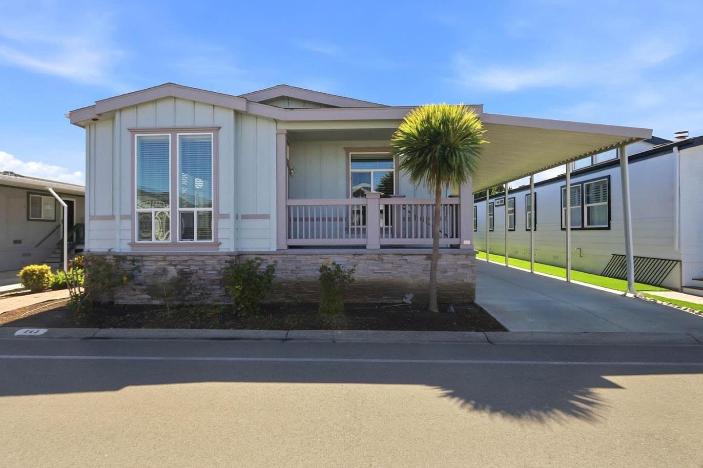 1225 Vienna Dr Spc 243, listing photograph 1