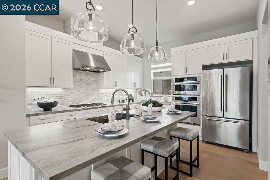 1108 Althea Ter #5, listing photograph 1