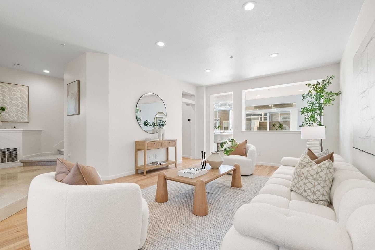 1171 La Rochelle Ter Unit C, listing photograph 1