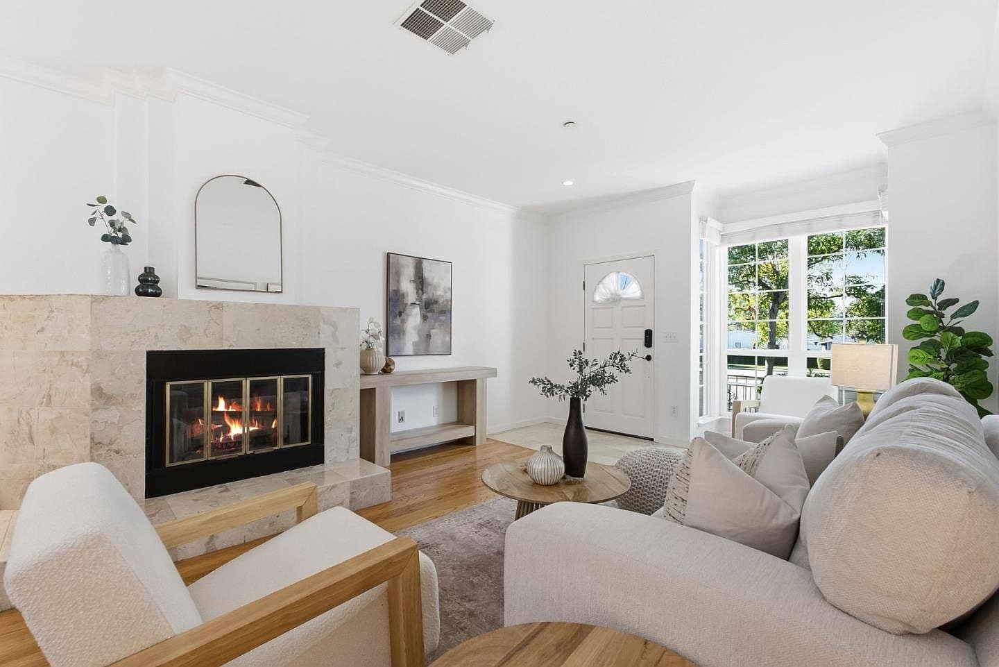 996 Belmont Ter Unit 10, listing photograph 1