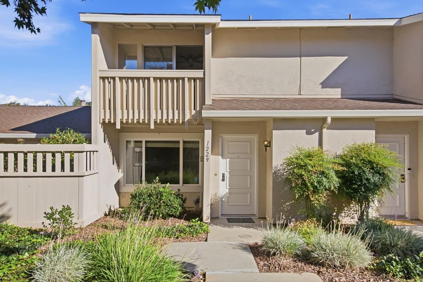 1229 Picasso Dr, listing photograph 1