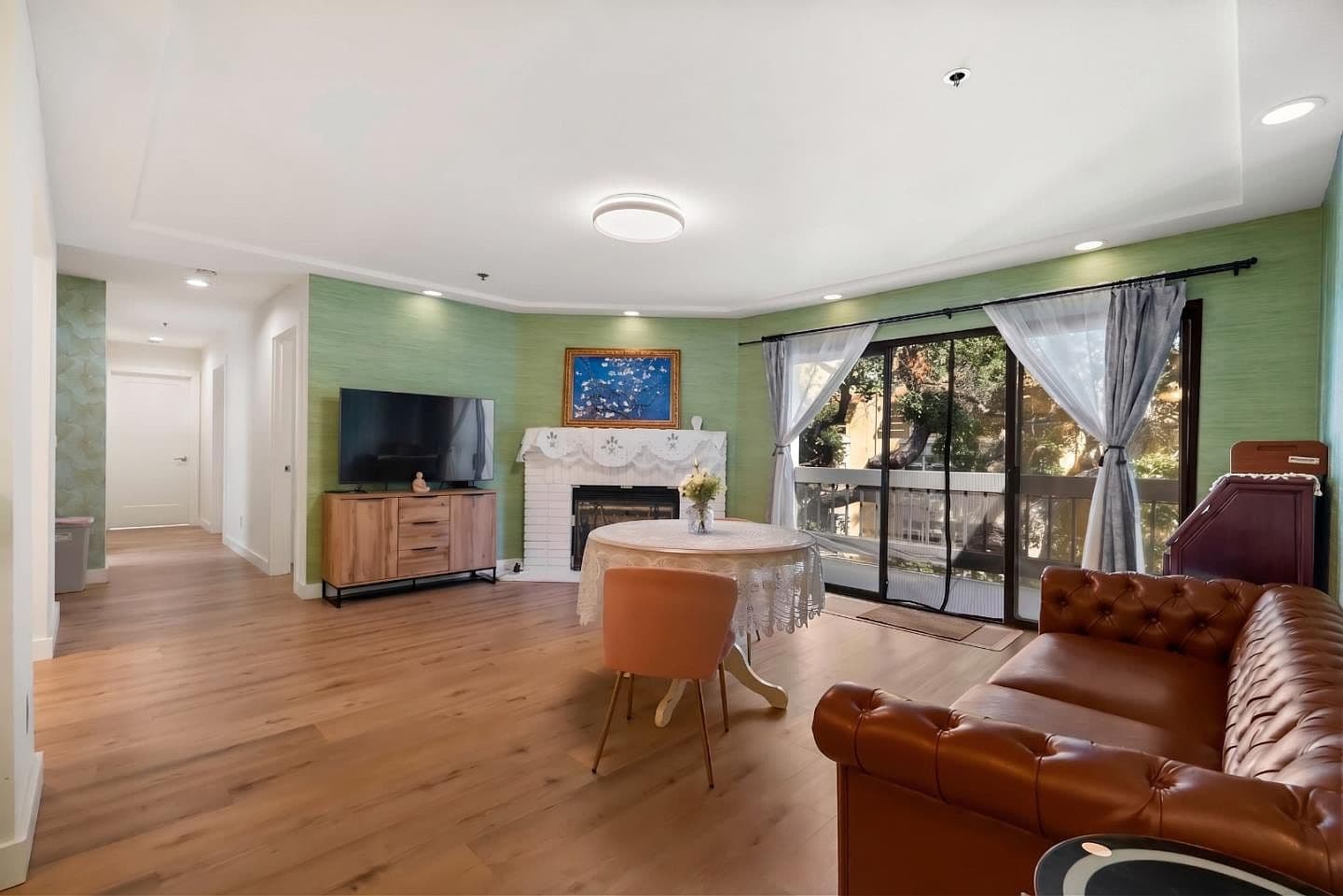 496 W Charleston Rd APT 302, listing photograph 1