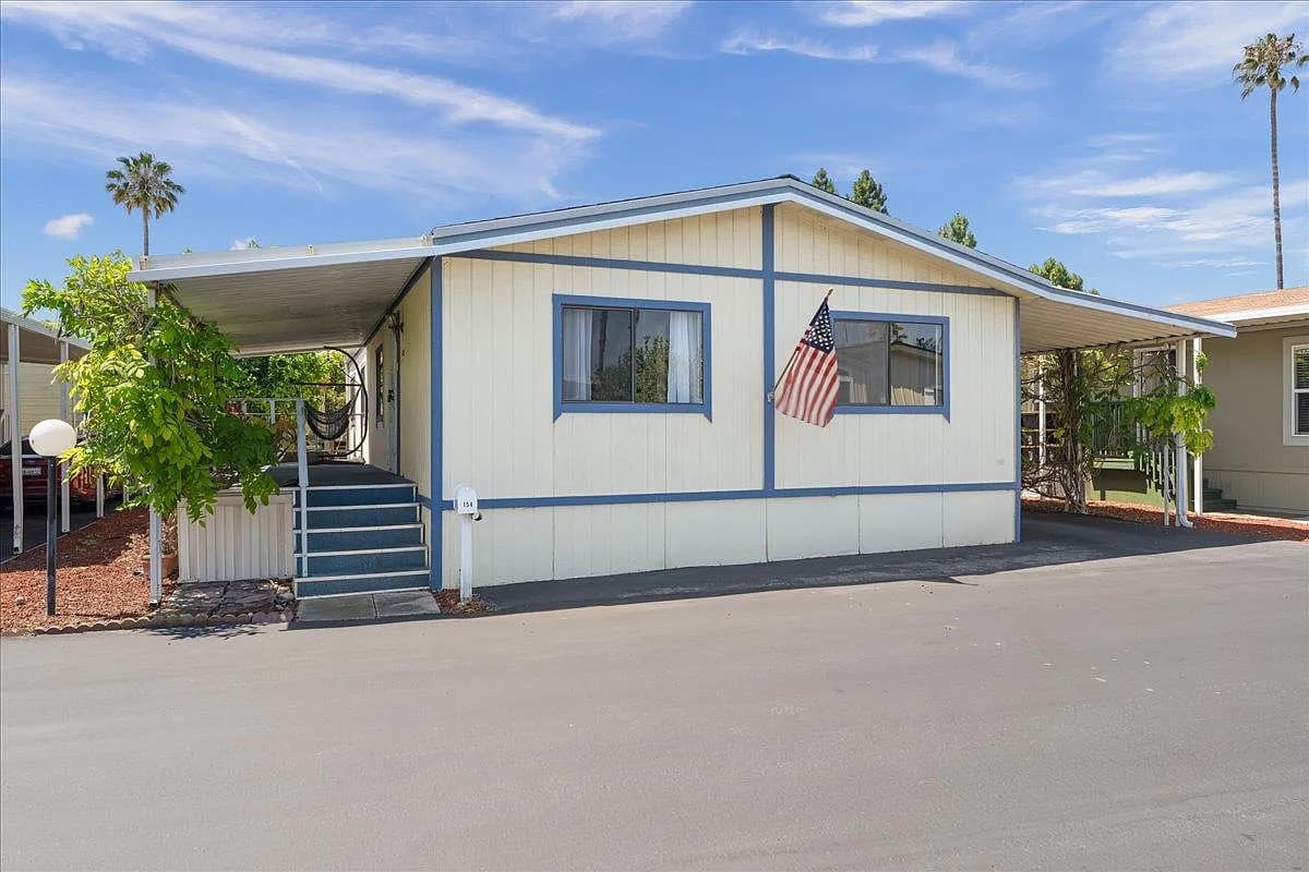 1075 Space Park Way Spc 154, listing photograph 1