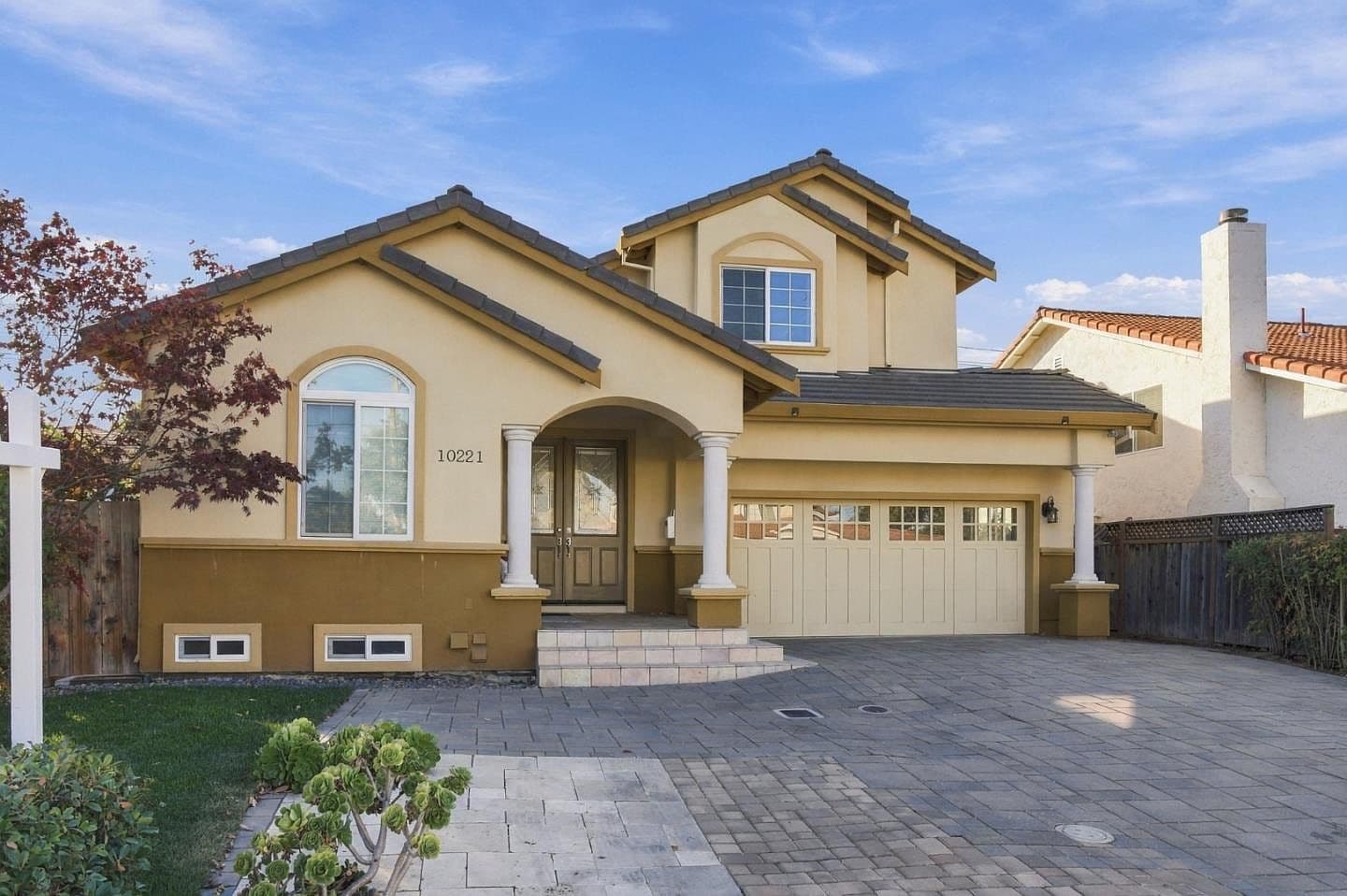 10221 Stern Ave, listing photograph 1