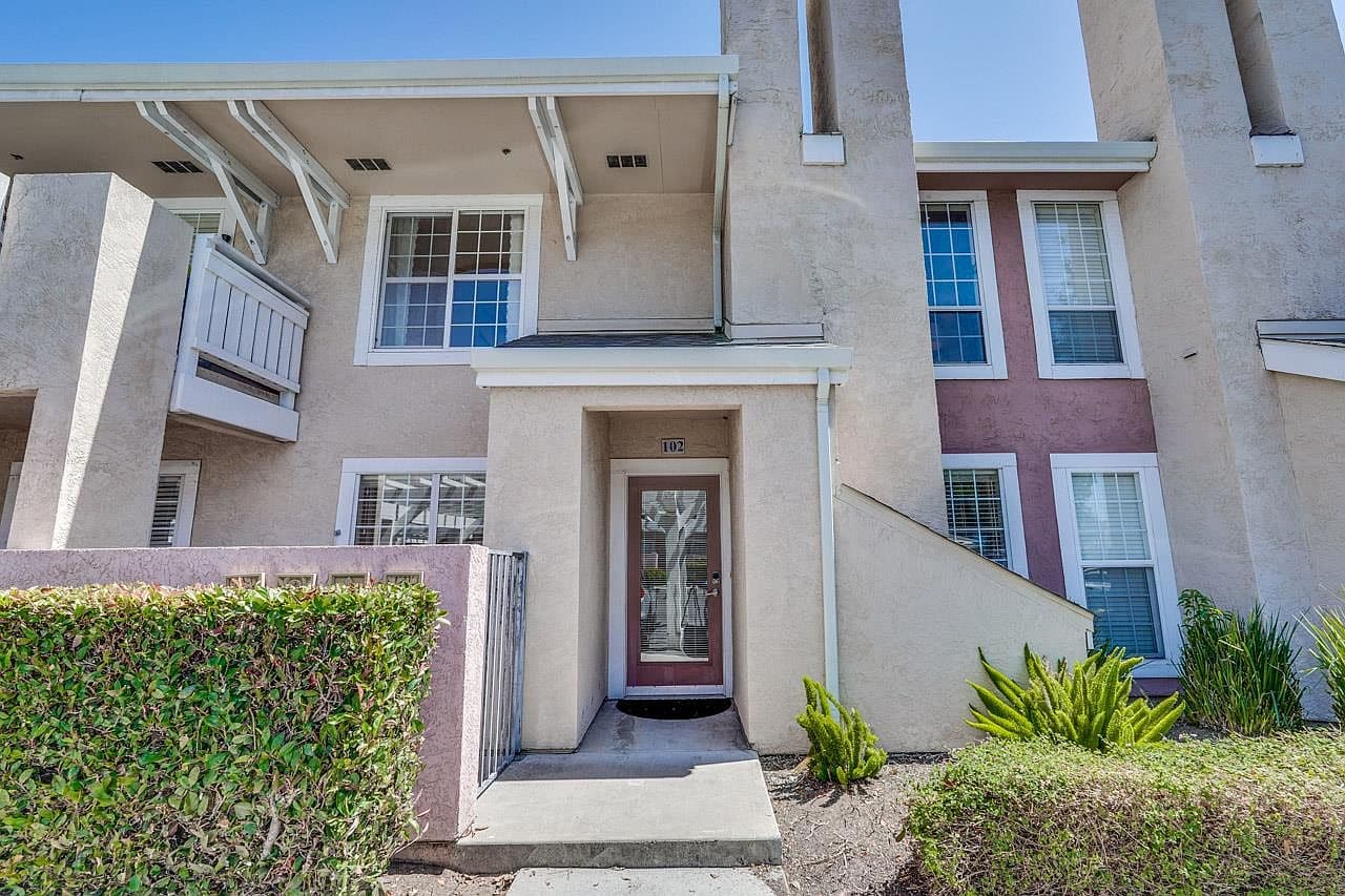 627 E El Camino Real Unit 102, listing photograph 1