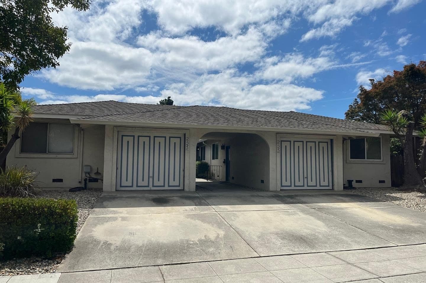 21240 Gardena Dr, listing photograph 1