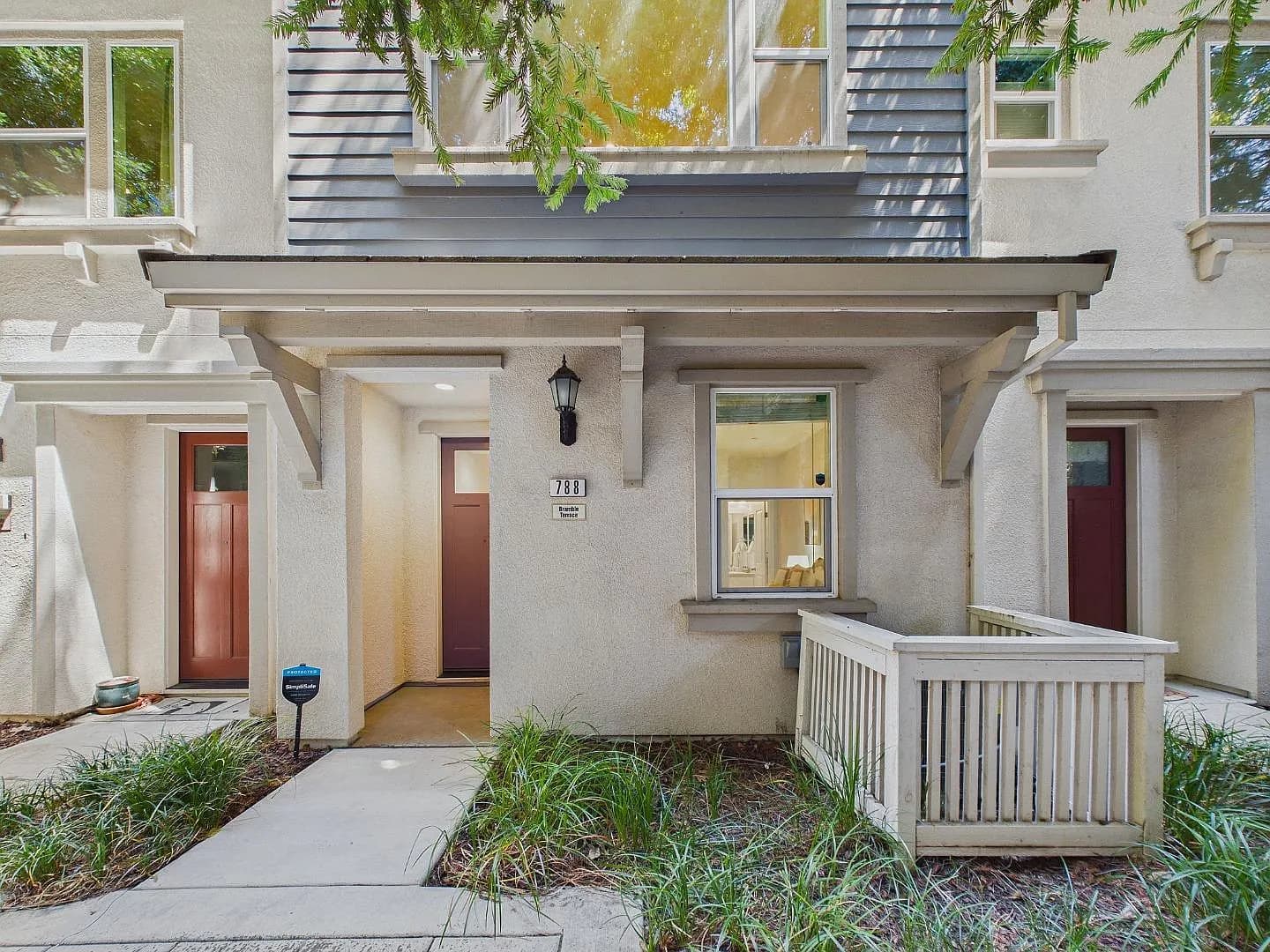 788 Bramble Ter, listing photograph 1